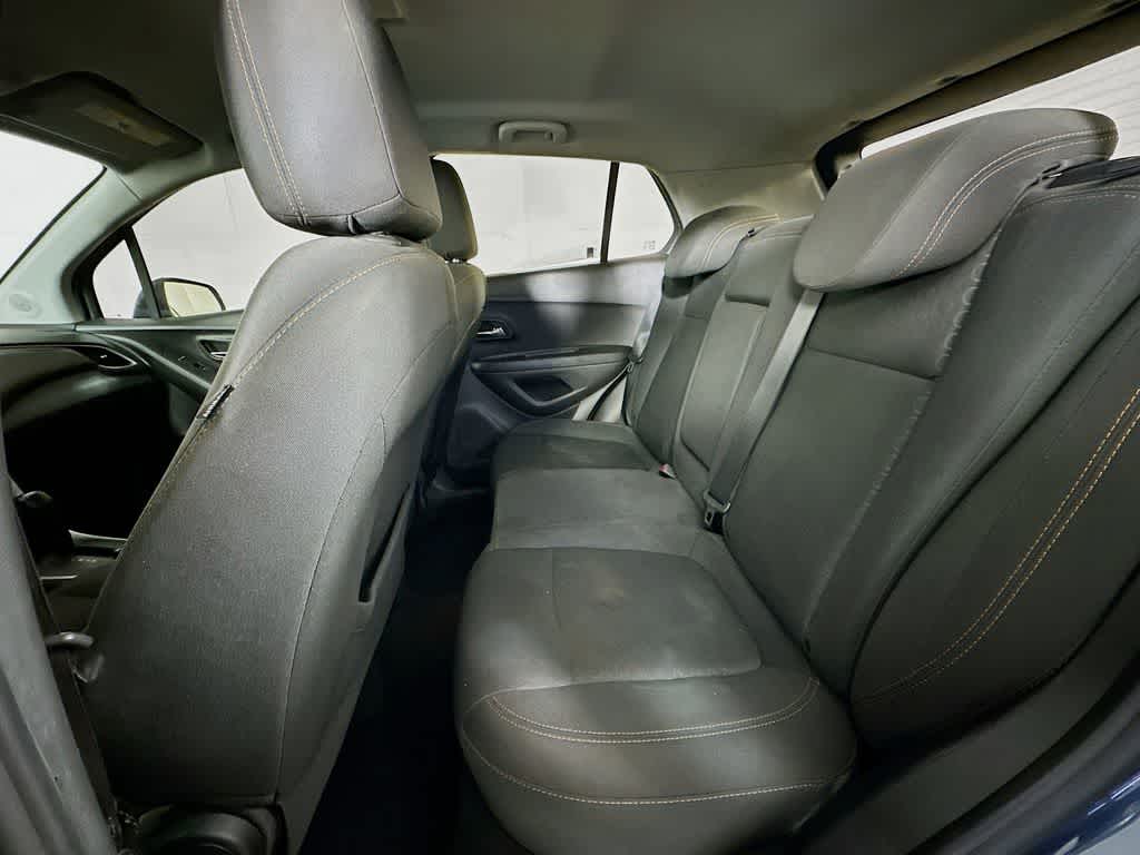 Thumbnail: 2018 Chevrolet Trax - 13