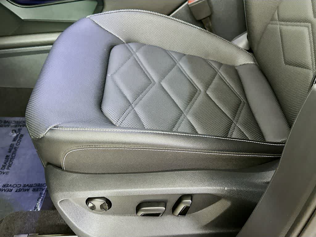 Thumbnail: 2025 Volkswagen Atlas - 29