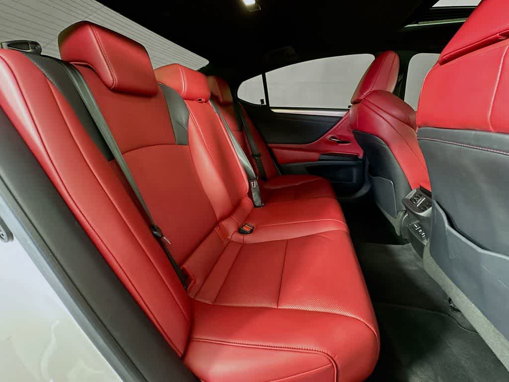 Thumbnail: 2020 Lexus ES - 32