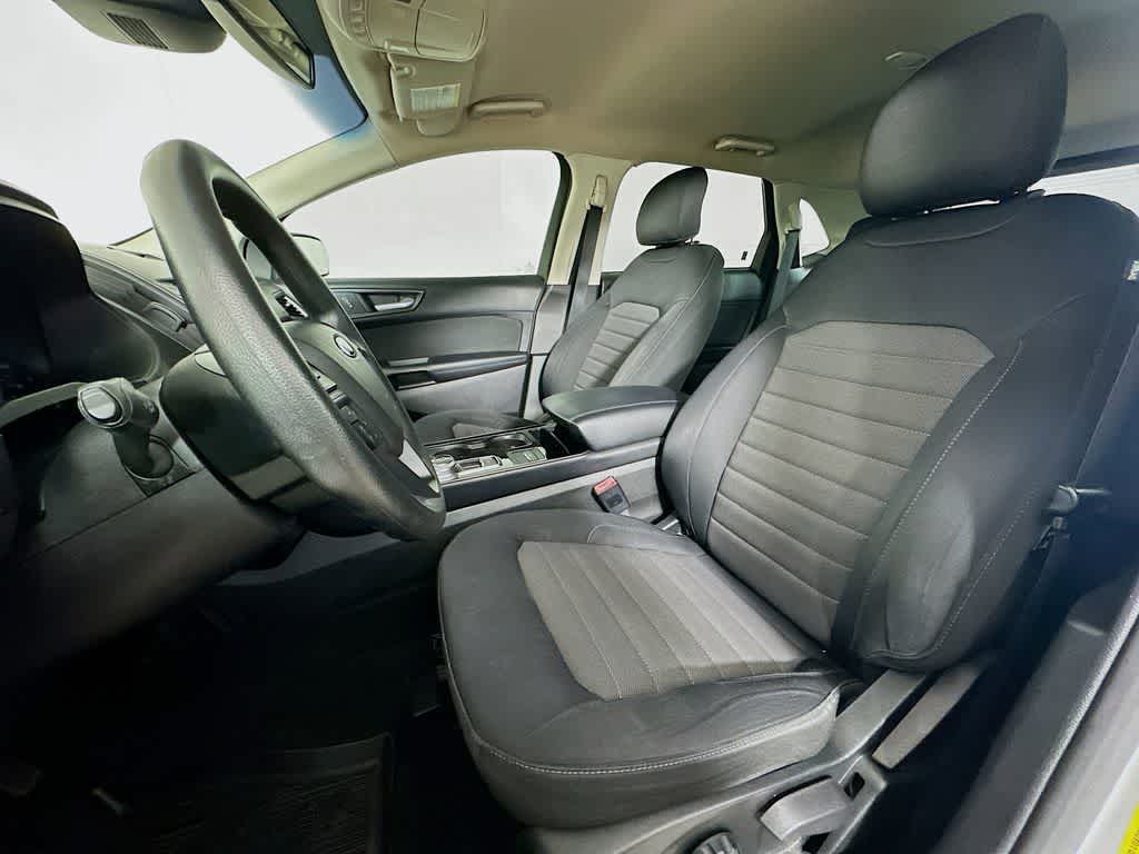 Thumbnail: 2019 Ford Edge - 12