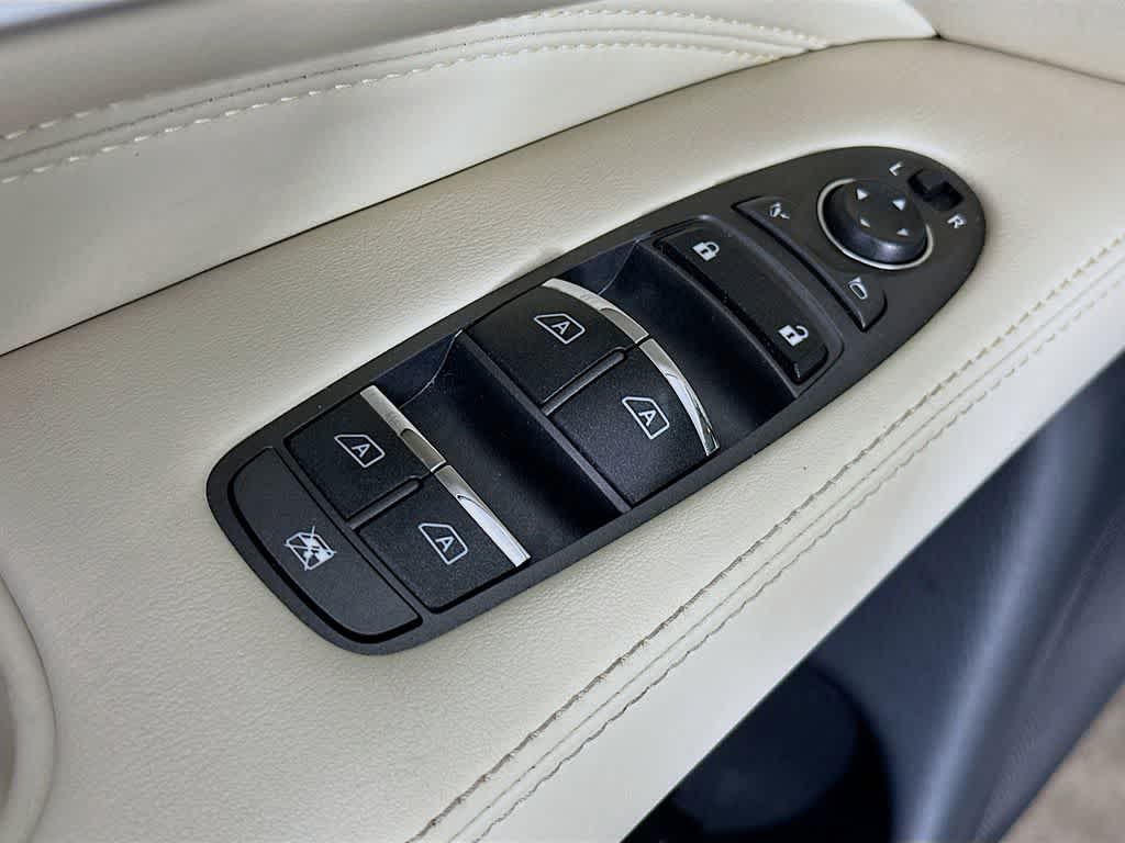 Thumbnail: 2019 INFINITI QX60 - 30