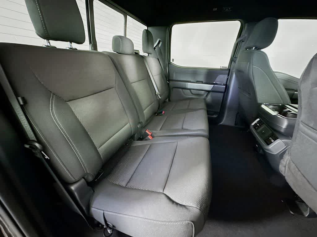 Thumbnail: 2025 Ford F-150 - 32