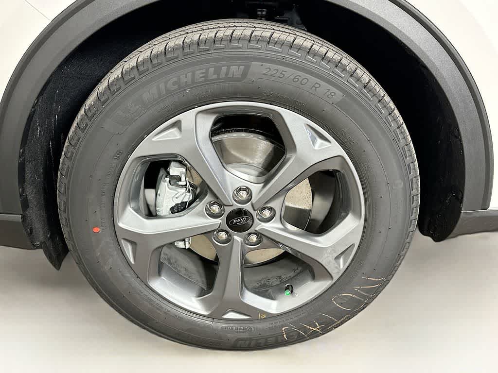 Thumbnail: 2025 Ford Escape - 8