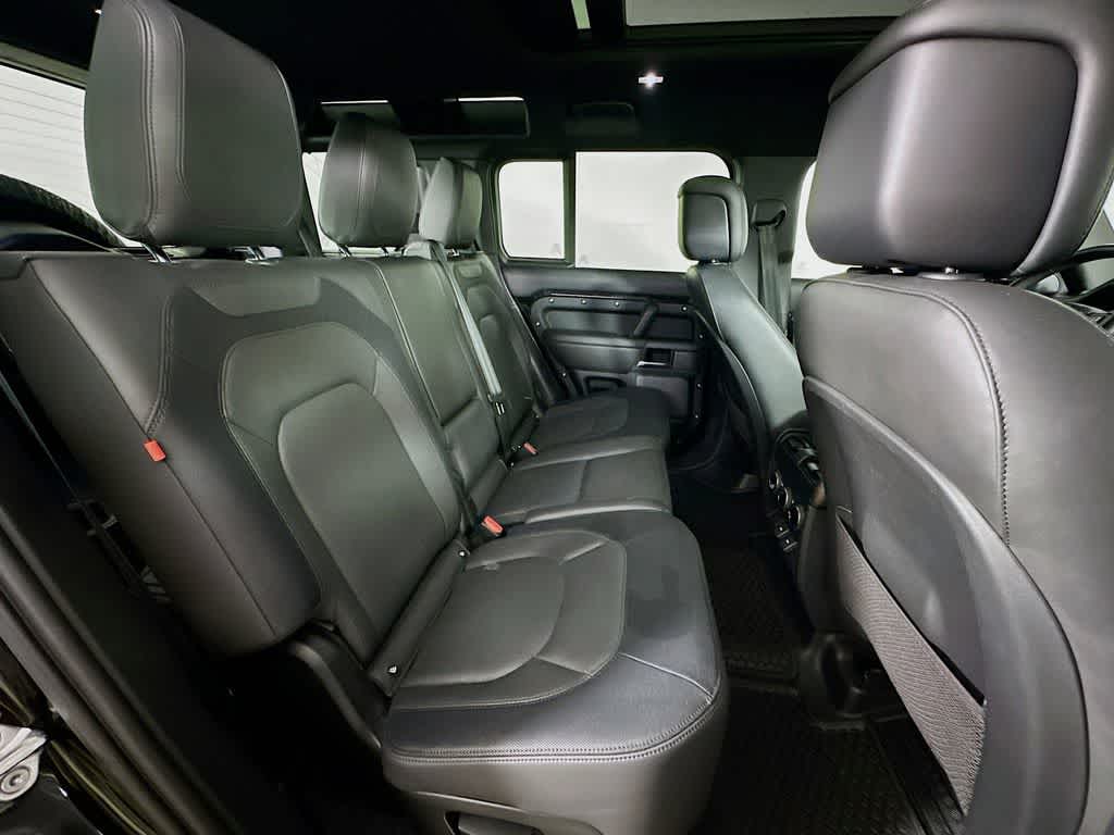 Thumbnail: 2024 Land Rover Defender - 31