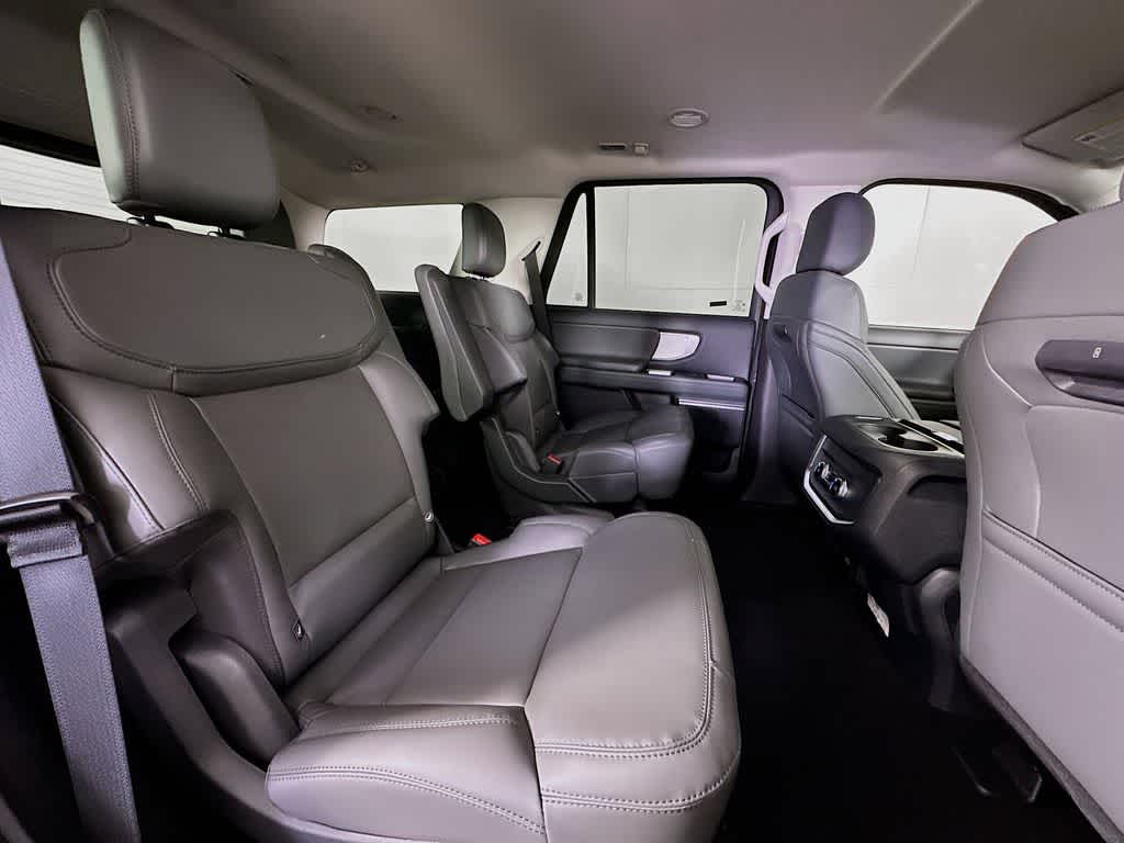 Thumbnail: 2026 Ford Expedition - 31