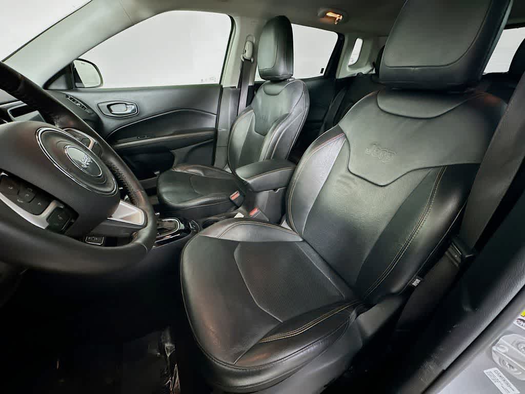 Thumbnail: 2020 Jeep Compass - 12