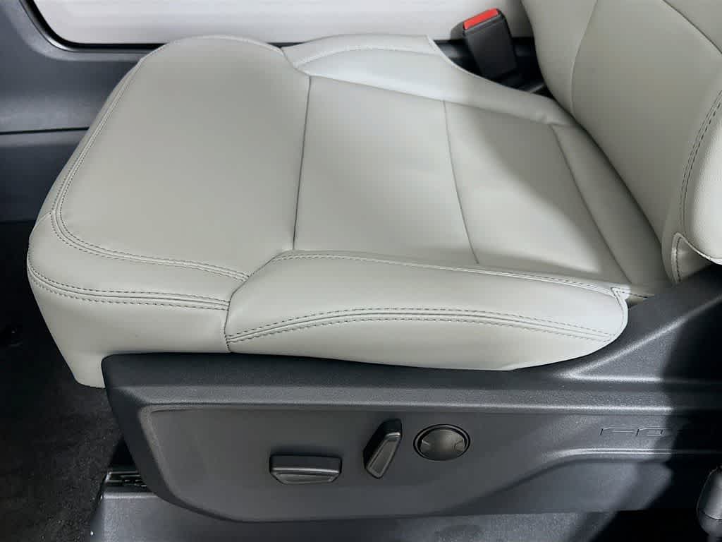 Thumbnail: 2026 Ford Expedition - 29