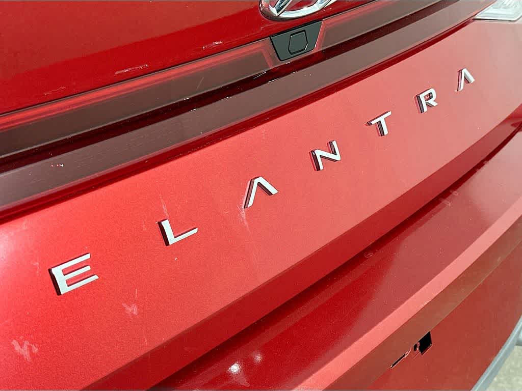 Thumbnail: 2023 Hyundai Elantra - 7