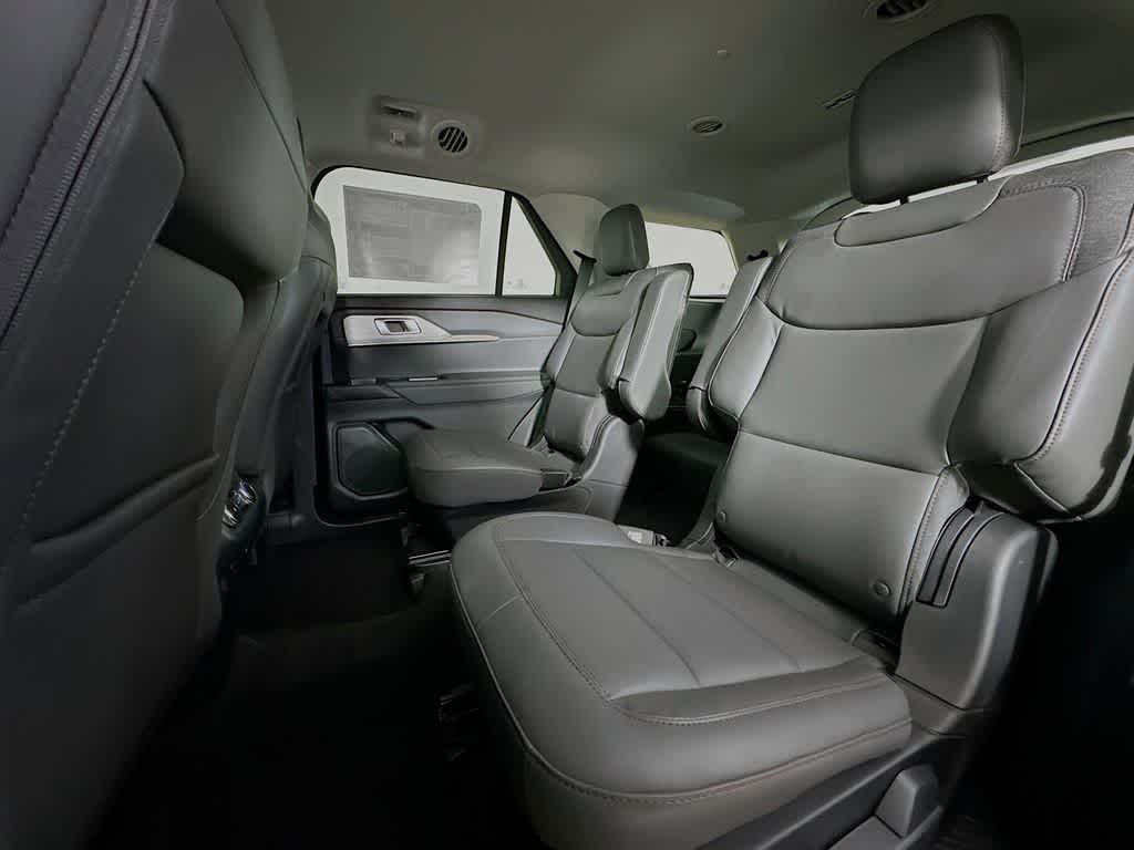 Thumbnail: 2025 Ford Explorer - 14
