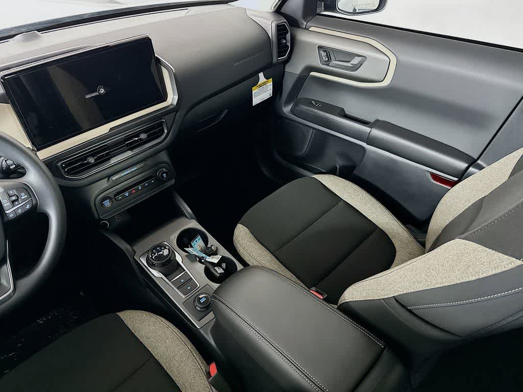 Thumbnail: 2025 Ford Bronco Sport - 10