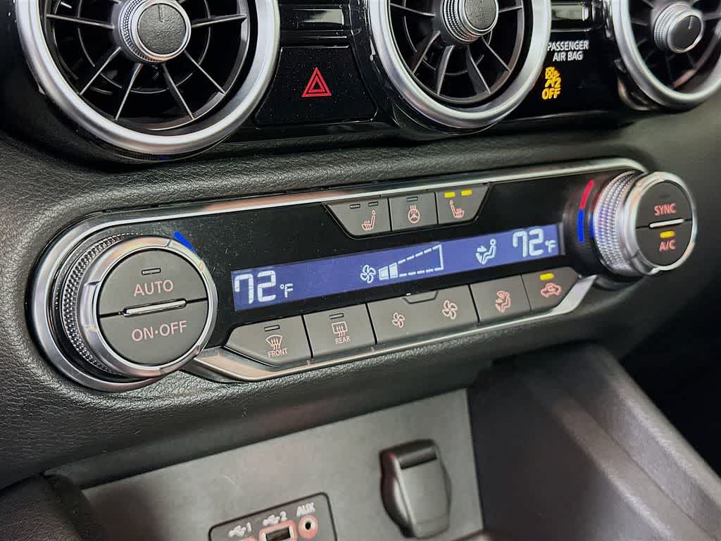 Thumbnail: 2023 Nissan Sentra - 17