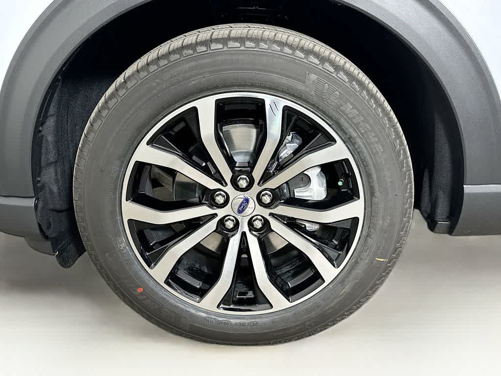 Thumbnail: 2026 Ford Explorer - 8