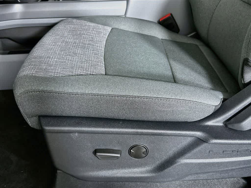 Thumbnail: 2026 Ford F-350 - 32