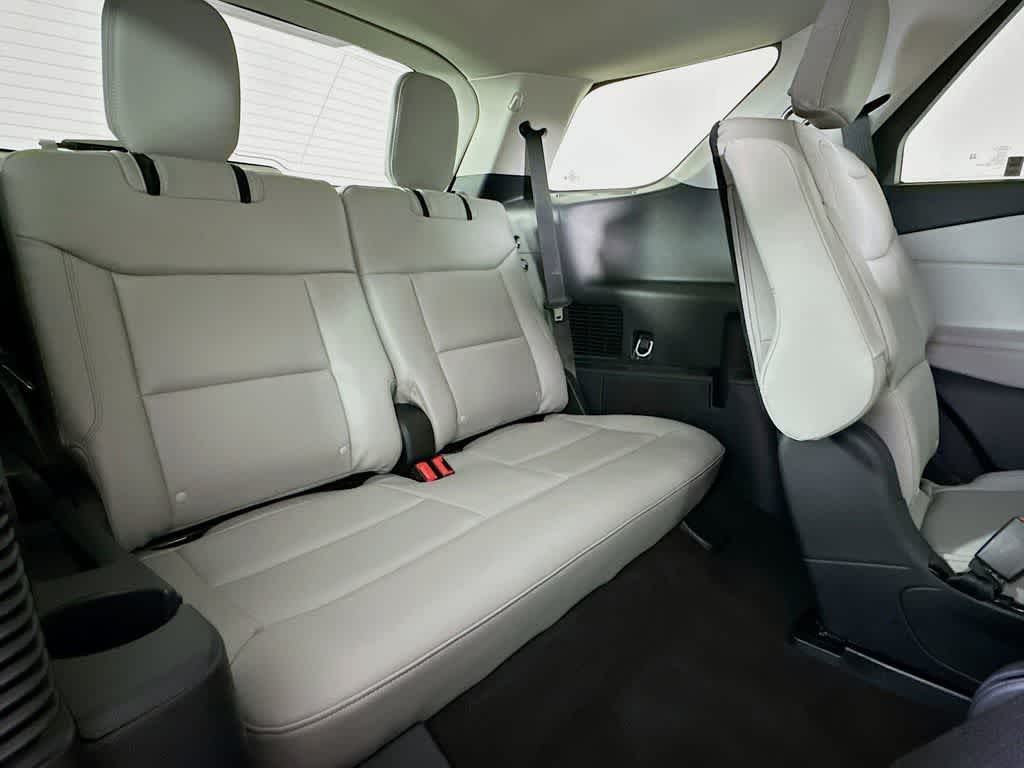 Thumbnail: 2026 Ford Explorer - 31