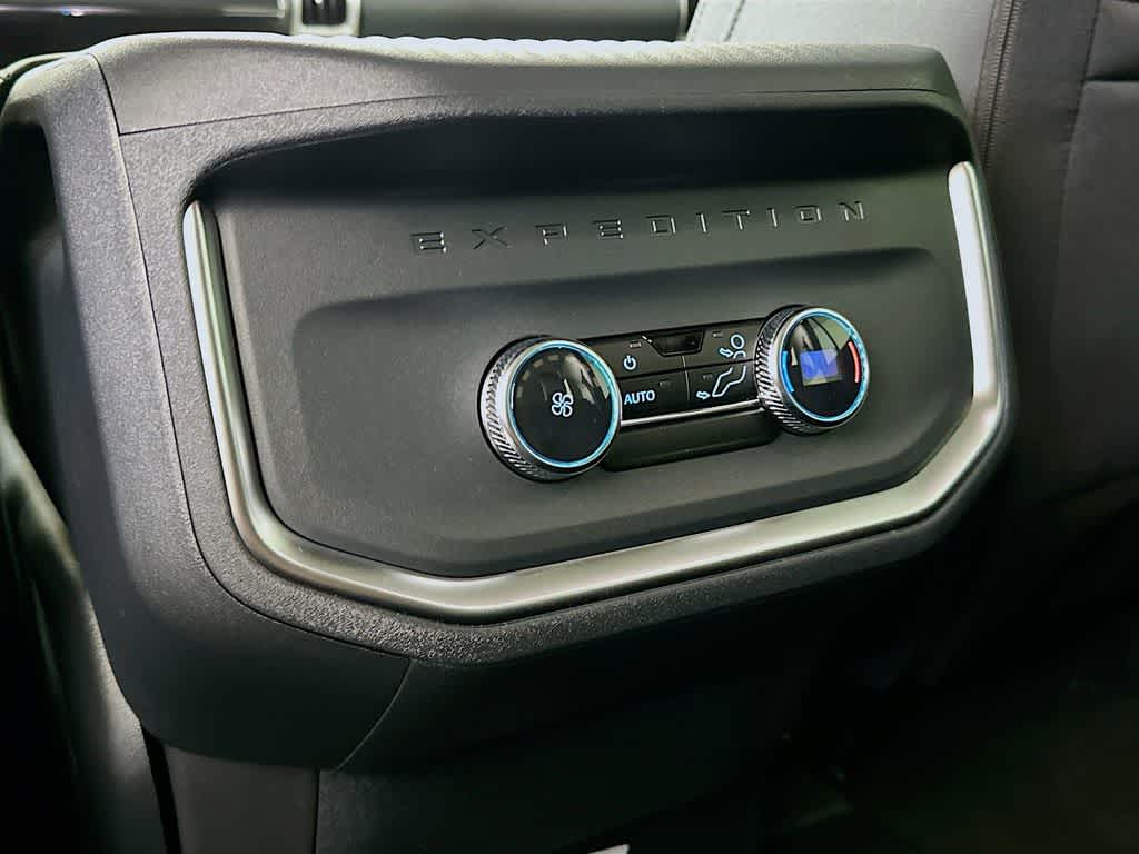 Thumbnail: 2026 Ford Expedition - 13