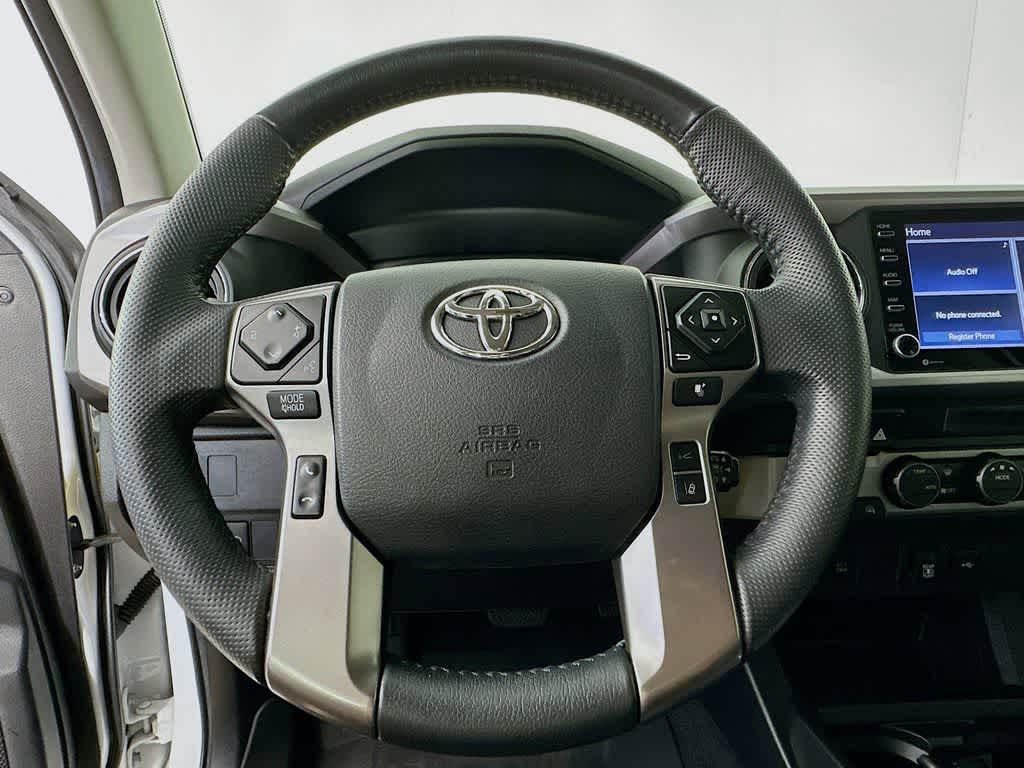 Thumbnail: 2022 Toyota Tacoma - 15