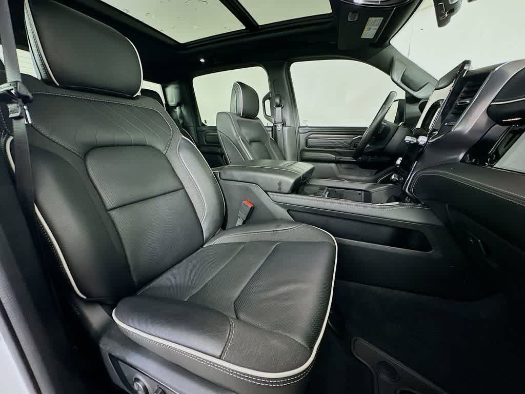 Thumbnail: 2025 RAM 1500 - 15