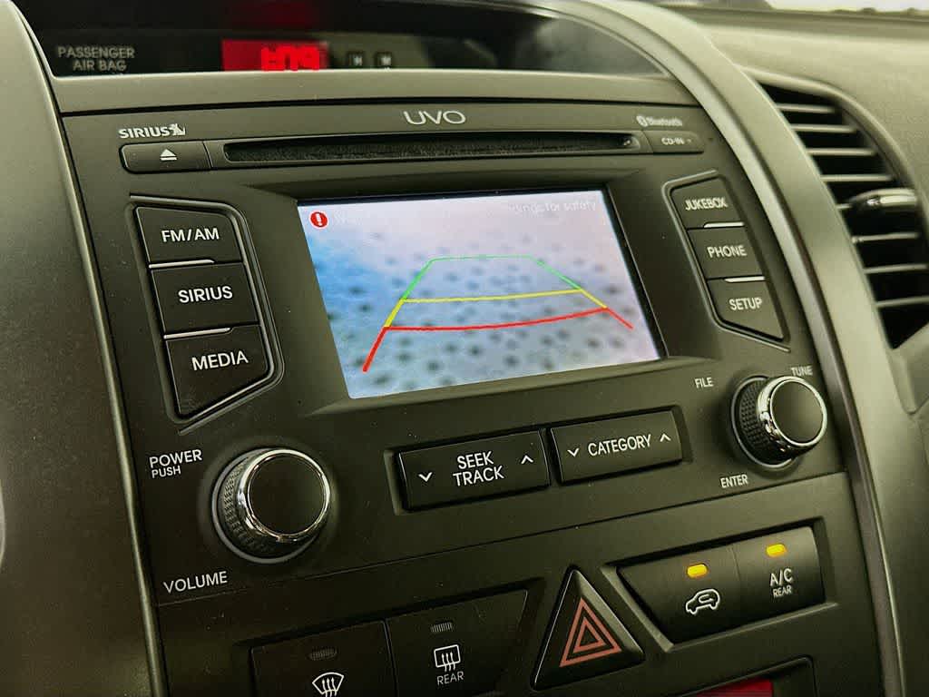 Thumbnail: 2012 Kia Sorento - 27