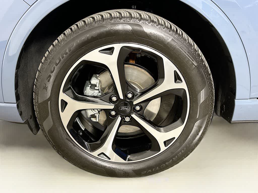 Thumbnail: 2024 Ford Escape - 8