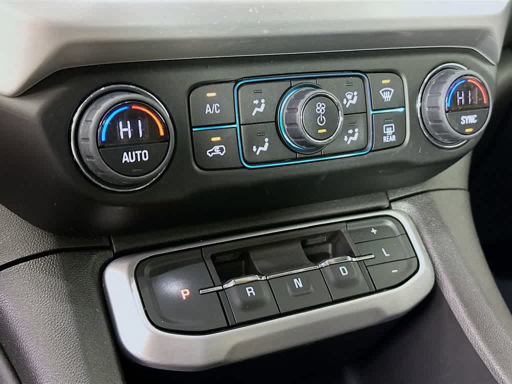 Thumbnail: 2023 GMC Acadia - 18