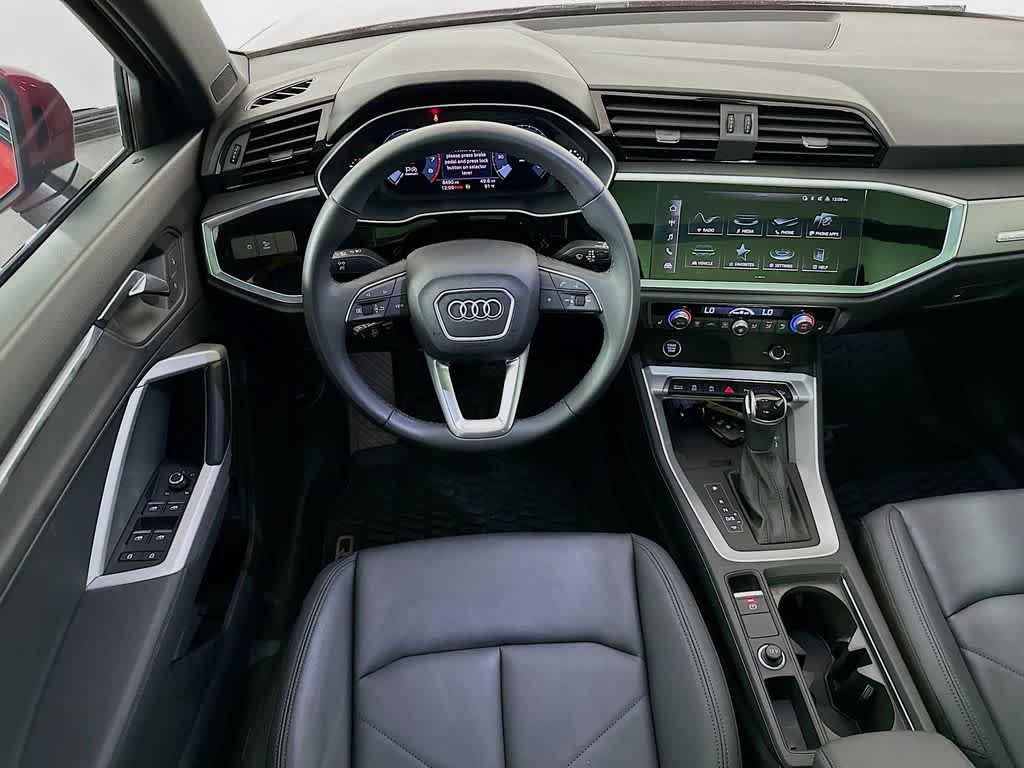 Thumbnail: 2024 Audi Q3 - 10