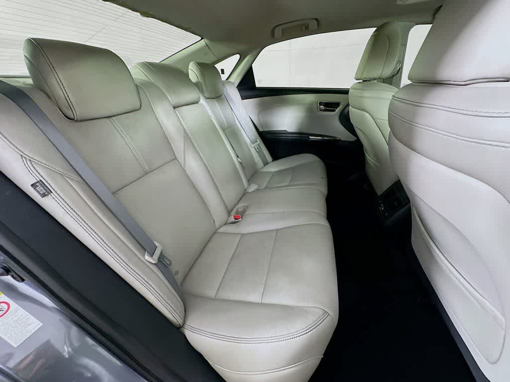Thumbnail: 2013 Toyota Avalon - 32