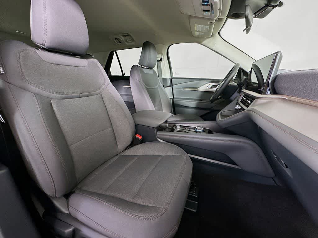 Thumbnail: 2026 Ford Explorer - 14