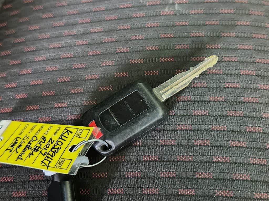 Thumbnail: 2019 Mitsubishi Outlander Sport - 21