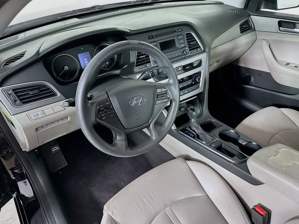 Thumbnail: 2015 Hyundai Sonata - 2