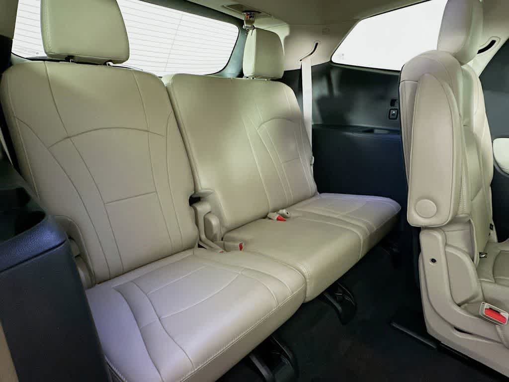 2018 Buick Enclave Essence 30