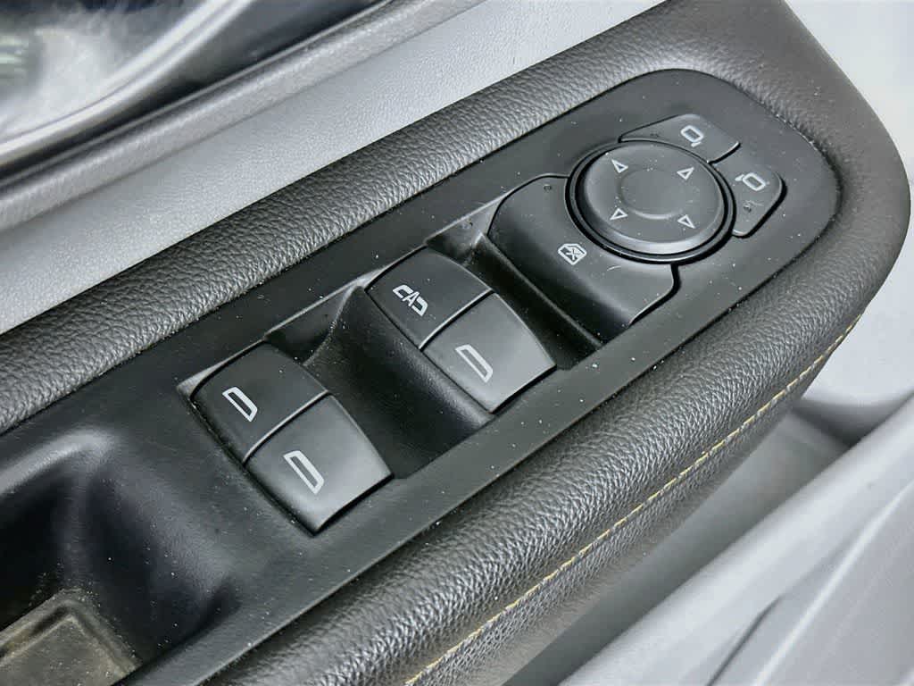 Thumbnail: 2020 GMC Terrain - 28