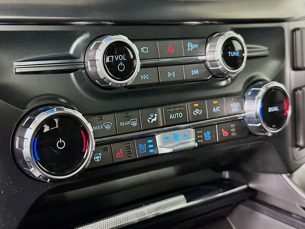 2025 Ford F-150 Lariat 18