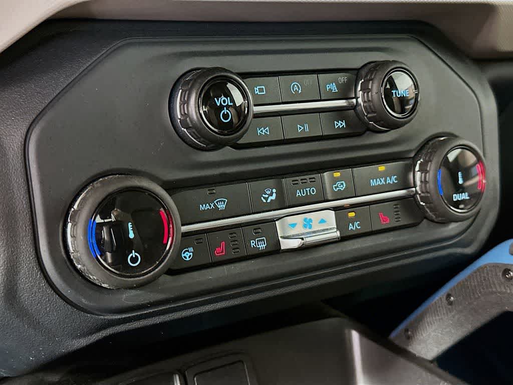 Thumbnail: 2022 Ford Bronco - 17