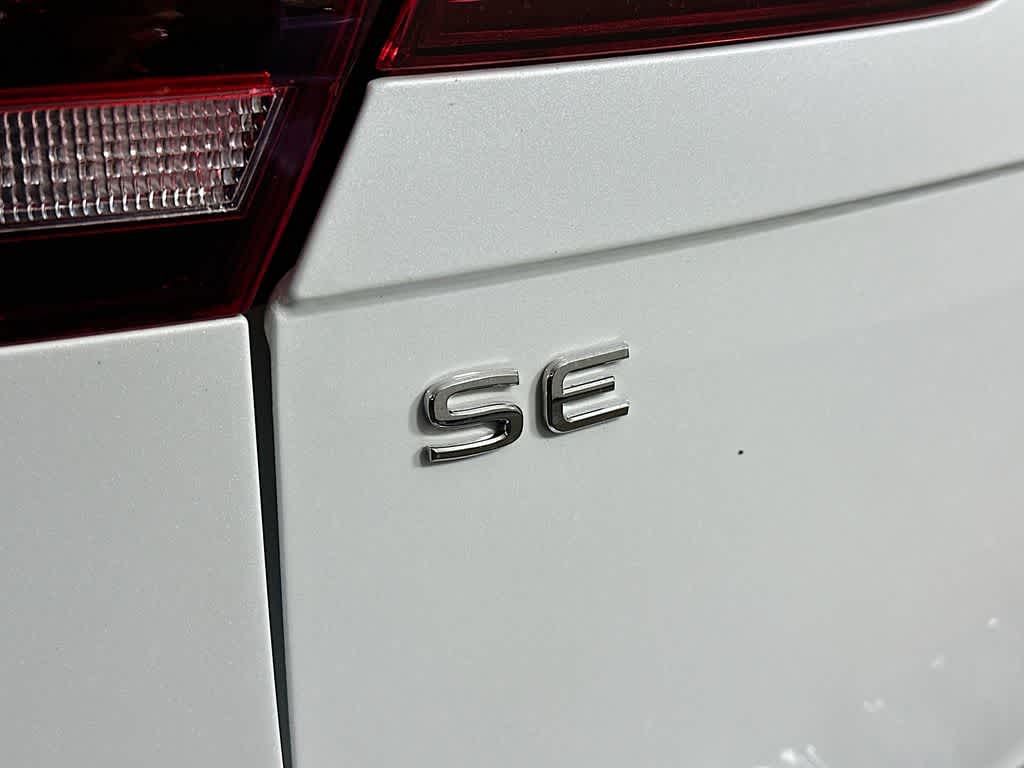 Thumbnail: 2024 Volkswagen Tiguan - 7