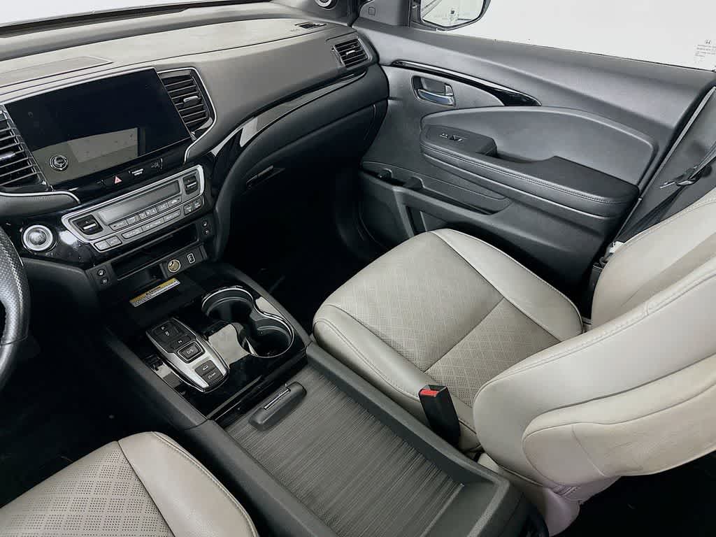 Thumbnail: 2021 Honda Passport - 11