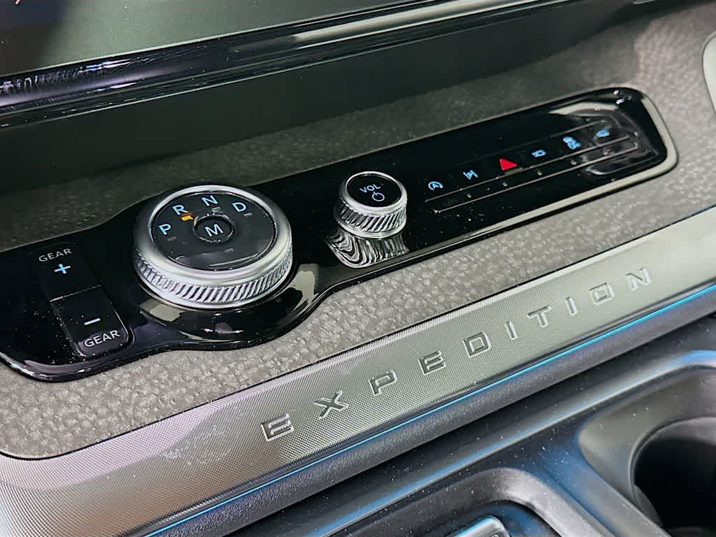 Thumbnail: 2026 Ford Expedition - 19