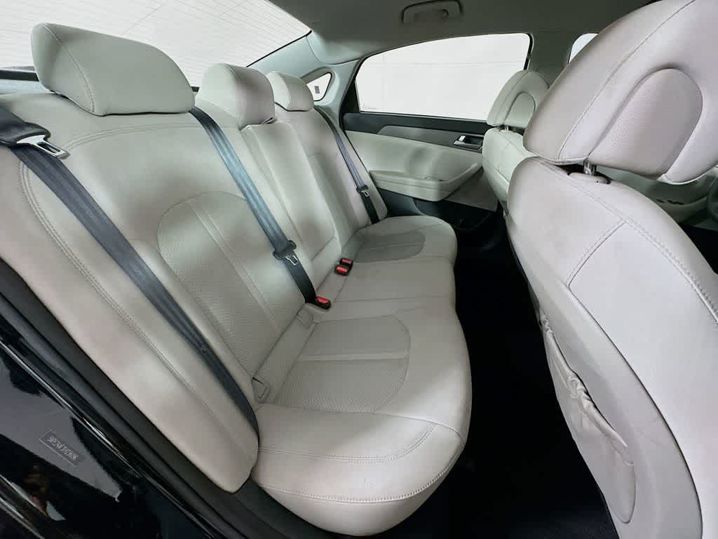 Thumbnail: 2015 Hyundai Sonata - 29