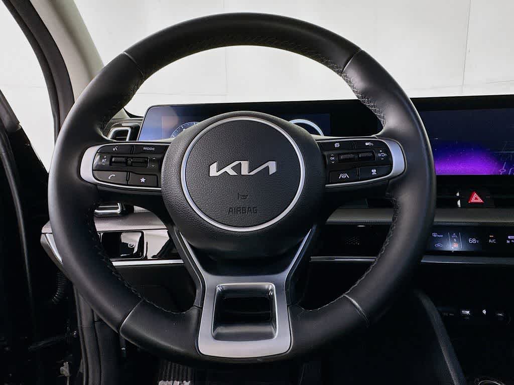 Thumbnail: 2023 Kia Sportage - 16