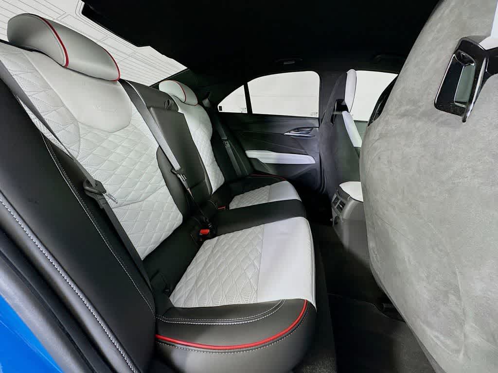 Thumbnail: 2022 Cadillac CT4 - 31