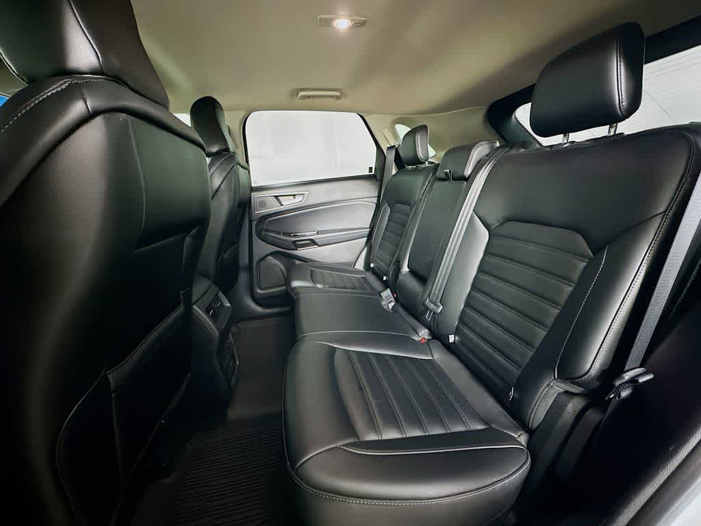 Thumbnail: 2020 Ford Edge - 14