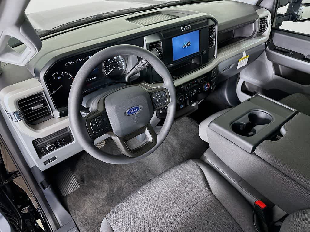 Thumbnail: 2025 Ford F-350 - 2