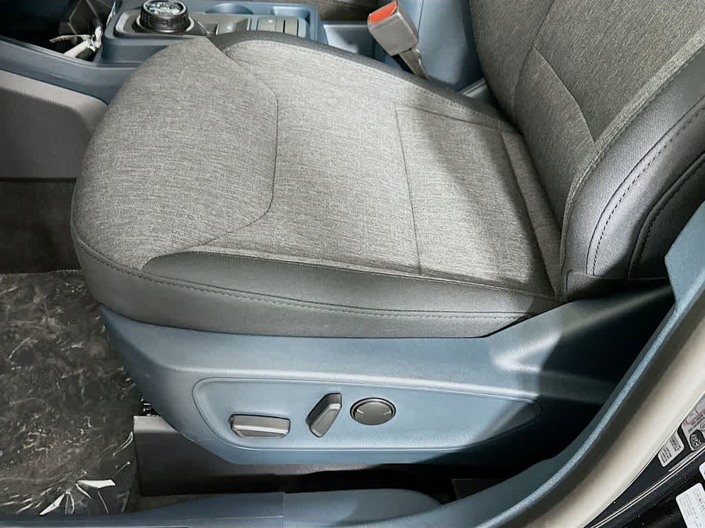 Thumbnail: 2025 Ford Maverick - 29