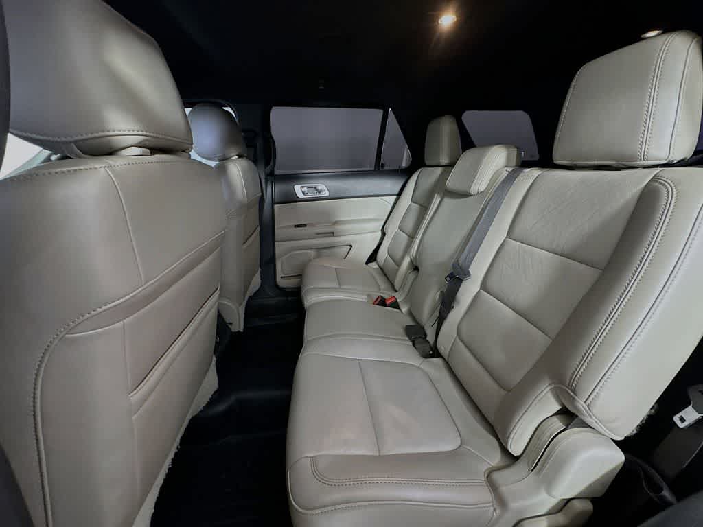 Thumbnail: 2011 Ford Explorer - 14