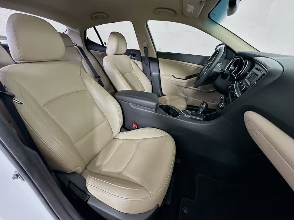 Thumbnail: 2014 Kia Optima - 15