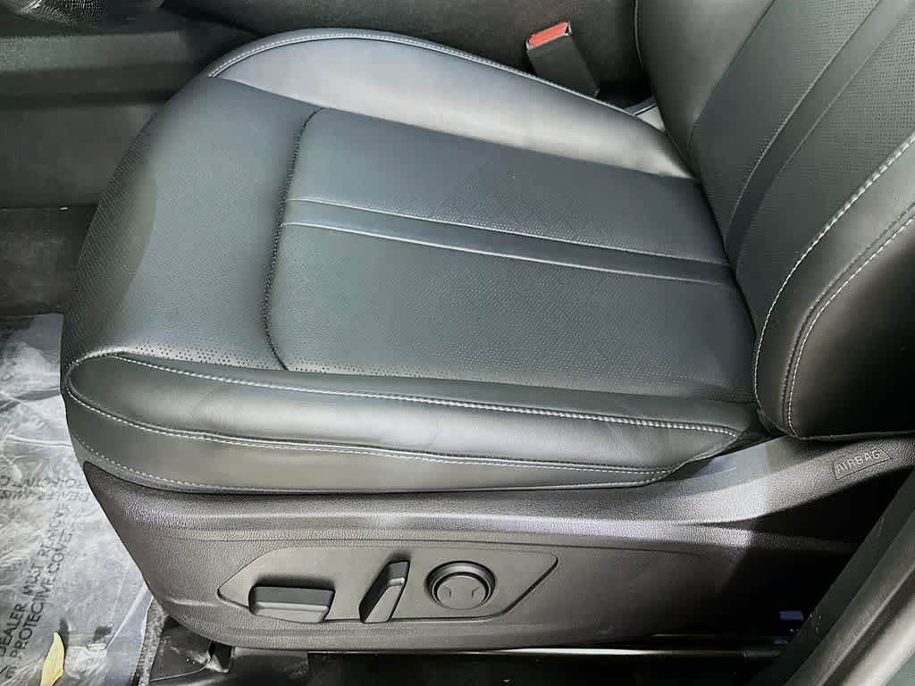 Thumbnail: 2022 Kia Sorento - 31