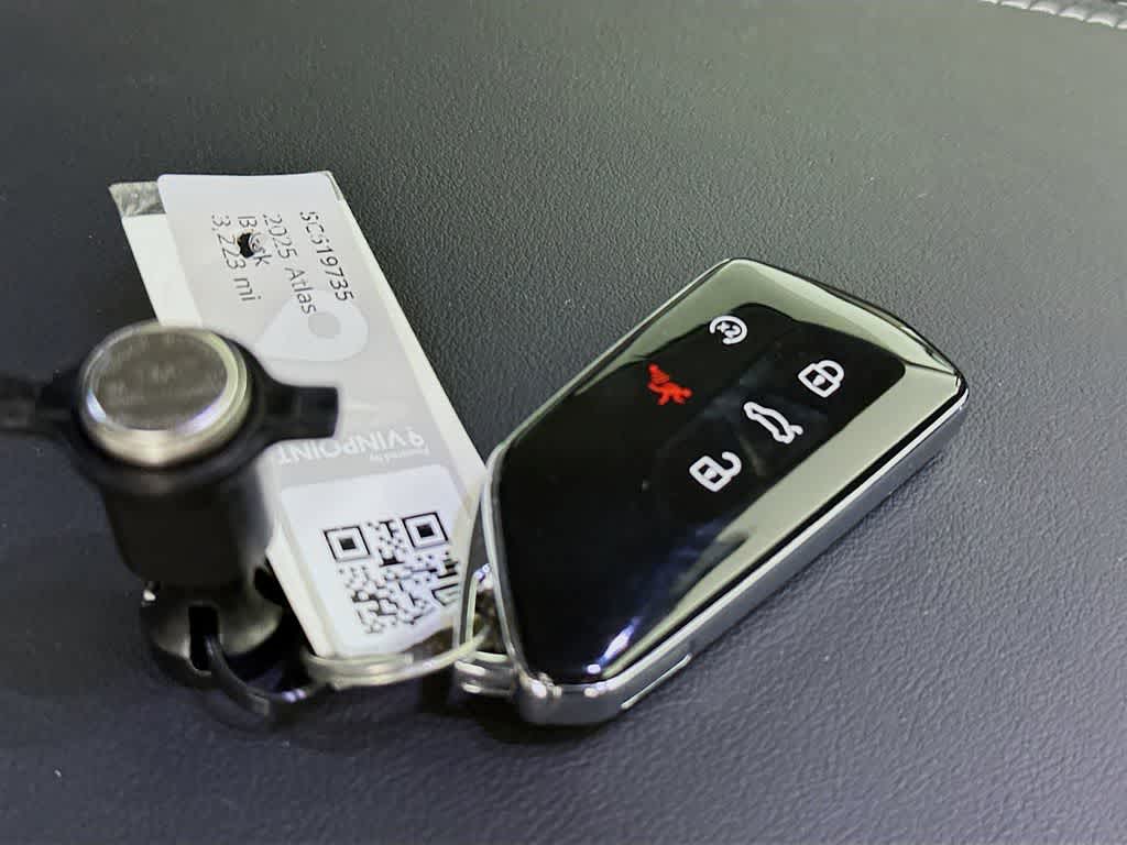 Thumbnail: 2025 Volkswagen Atlas - 21