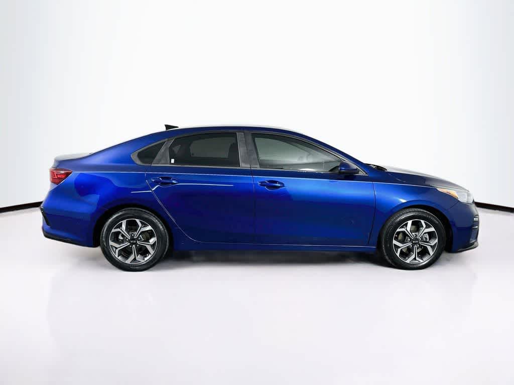 Thumbnail: 2019 Kia Forte - 25