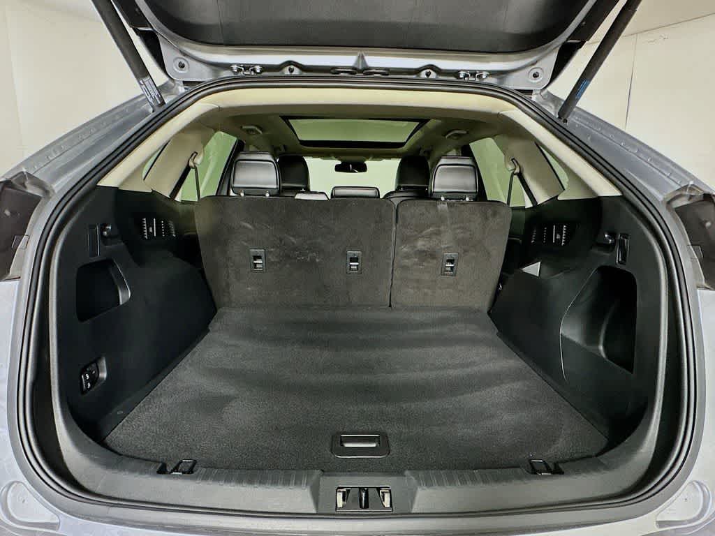 Thumbnail: 2022 Ford Edge - 21