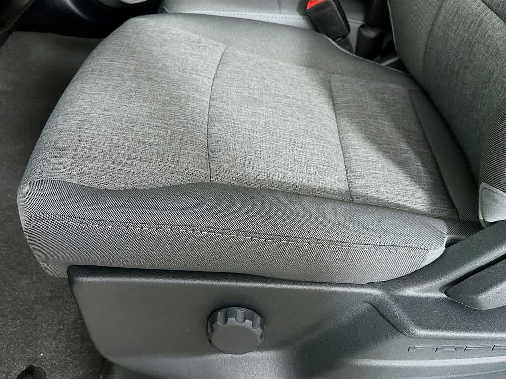 Thumbnail: 2025 Ford F-350 - 28