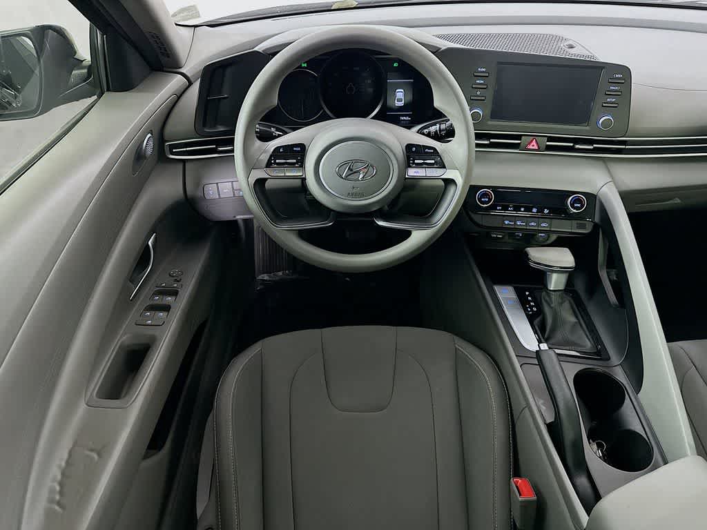 Thumbnail: 2022 Hyundai Elantra - 8